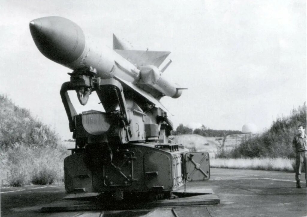 Ракета с 200 вес. ЗРК С-200 «Ангара», «Вега», «Дубна». С200 ракеты ПВО. С-200 зенитный ракетный комплекс. ЗРК С 200 Вега кабина к 2.