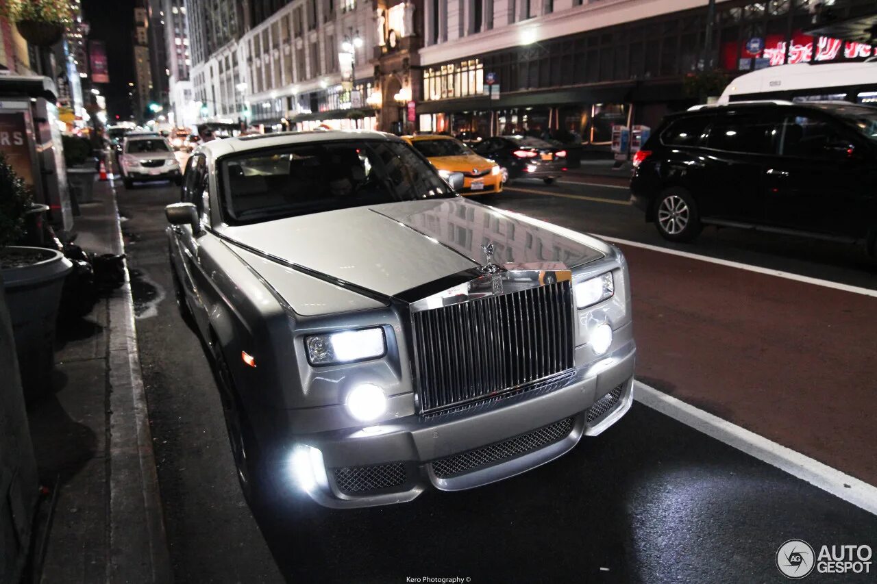 Черный ролс ройс песни. Rolls Royce Phantom Wald. Rolls Royce Phantom Black Bison. Rolls Royce Phantom 8 Wald Black Bison. Rolls Royce Ghost Wald Black Bison.