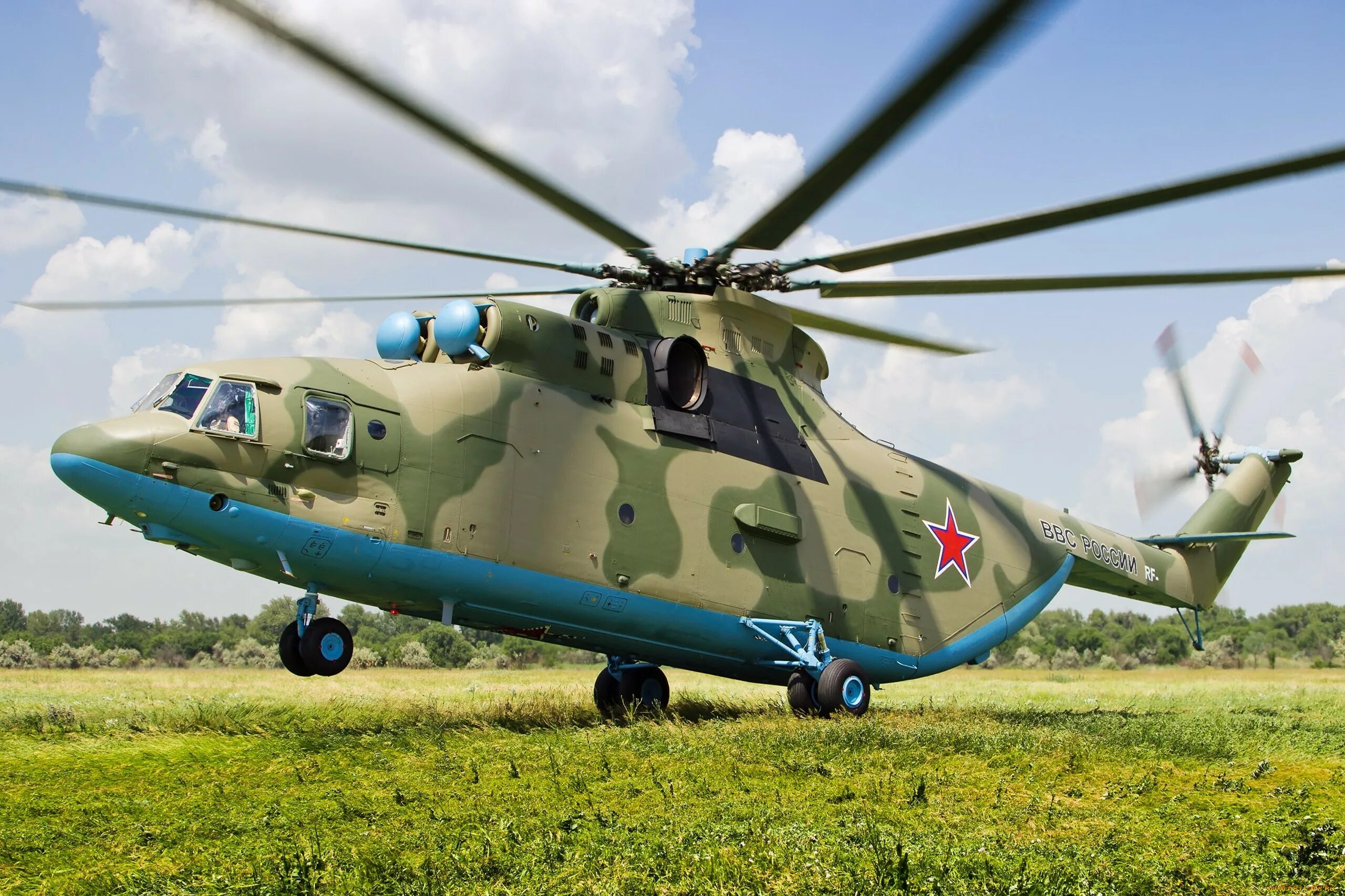 Ми 26 военно транспортный самолет вертолеты. Вертолёт ми-26. транспортный вертолет ми-26. ми-26 военно-транспортный вертолёт. тяжелый вертолет ми-26.