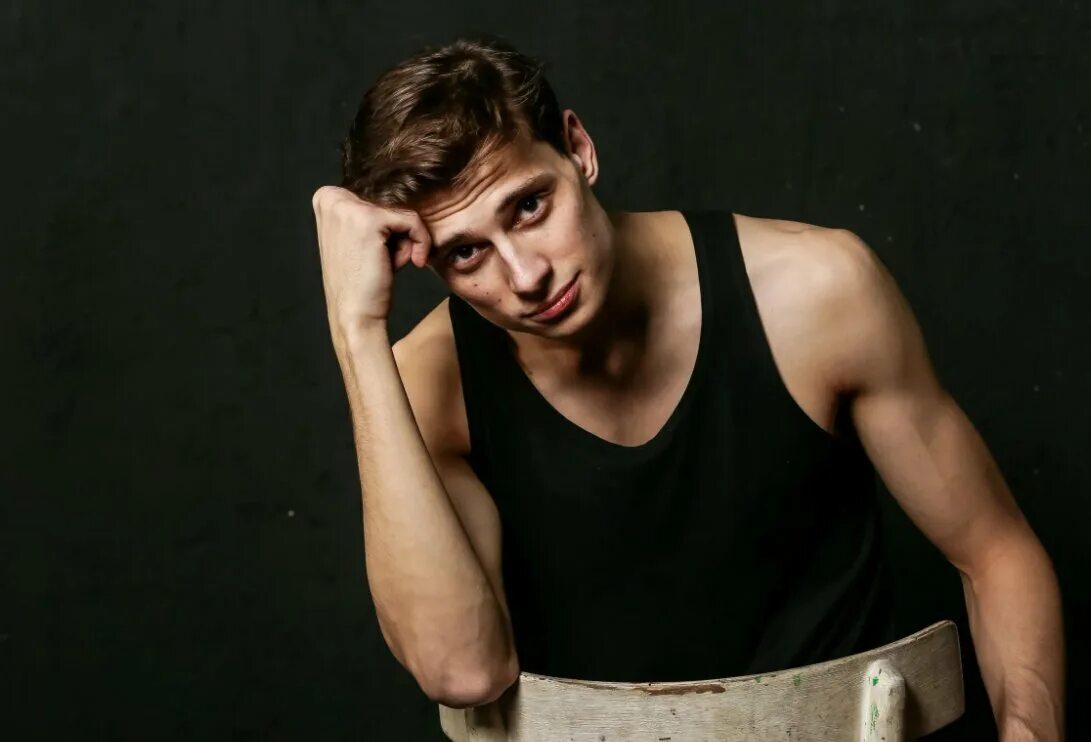 Андрей нестеренко 2022. Андрей чернышов жена. Андрей борисов блоггер. Фоминых андрей. Сколько лет актеру андрею.