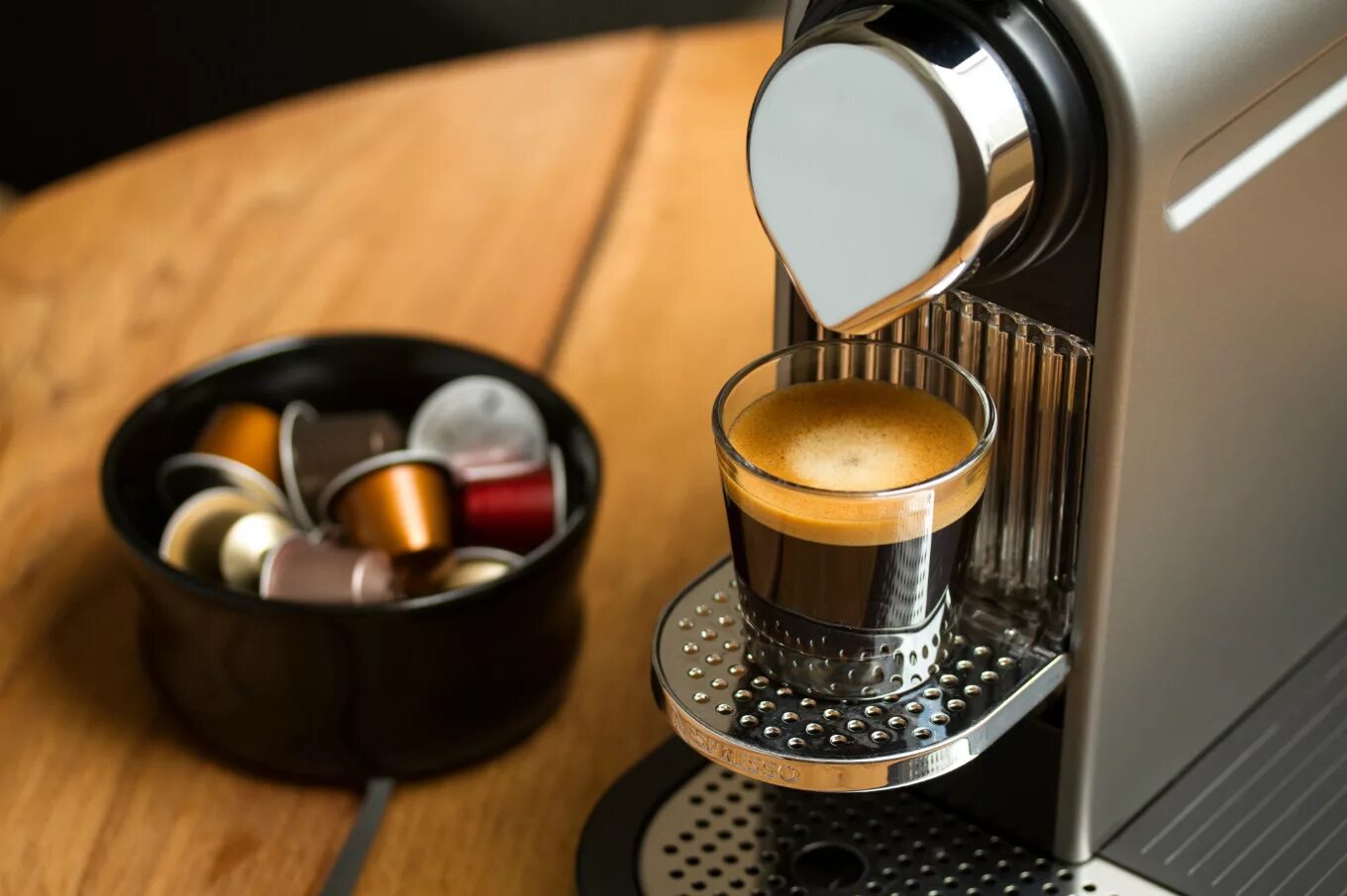 Капсульная кофемашина Nespresso. Капсульная машина Nespresso. Nespresso Coffee Machine. Капсульная кофемашина капсулы кофе Nespresso.