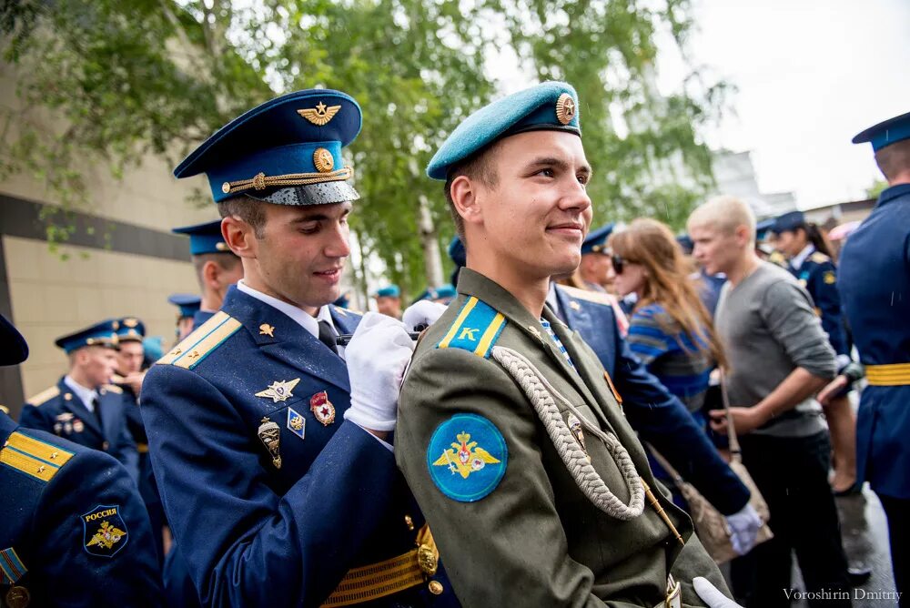 Сайт воздушно десантного училища. Училище ВДВ Рязань курсанты. Рязанское десантное военное училище. Курсанты Рязанское высшее воздушно-десантное командное училище. Парадная форма курсантов РВВДКУ.