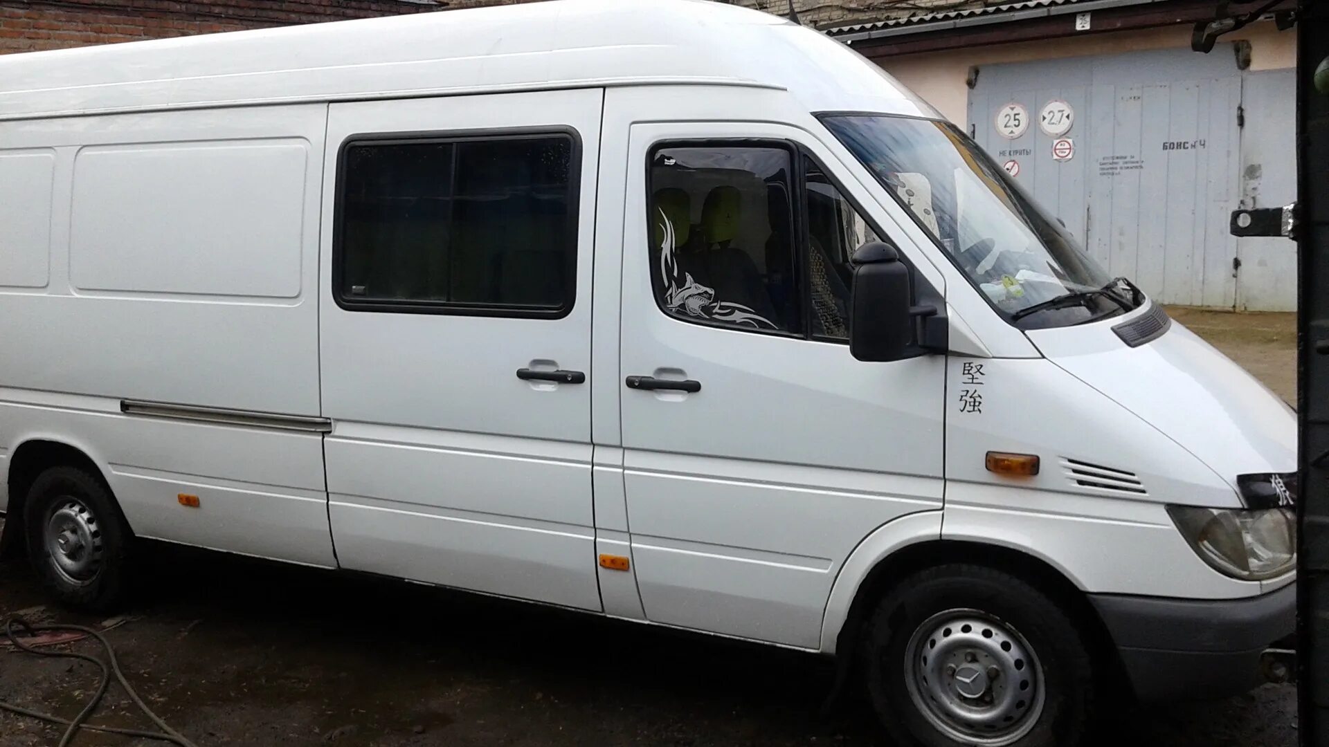 Мерседес спринтер 2.2 cdi. Мерседес 313 CDI Sprinter. Mercedes Sprinter 313 CDI. Mercedes Sprinter 313 2003. Мерседес Спринтер 313 CDI 2.2.