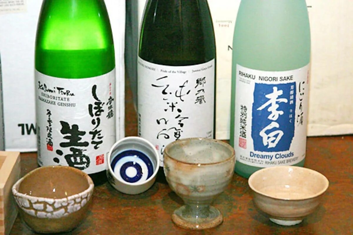 Япония сакэ алкоголь.