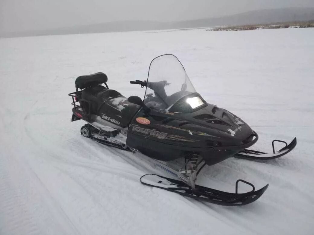 Купить снегоход б у в свердловской области. BRP Ski Doo Touring 380. BRP Ski-Doo Grand Touring 380f 2001. ABM Wind 320. Ski-Doo Grand Touring 380.