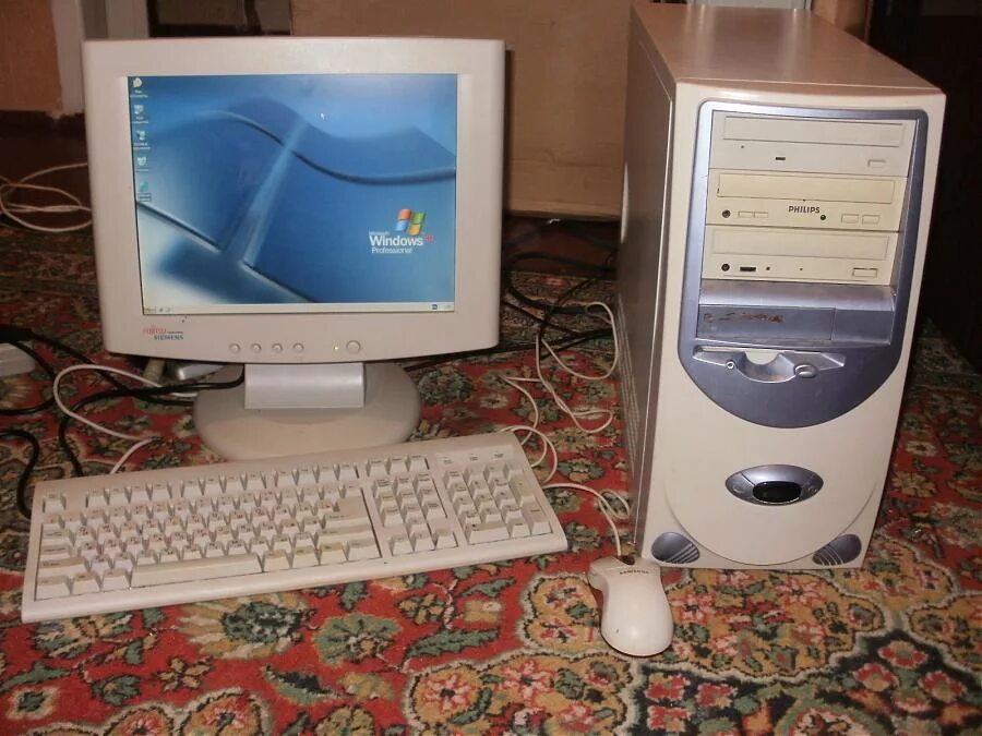 старый комп. Dell 1995 pc. компьютеры 2000-х. монитор lg studioworks системный блок 52x30x52x lg disc клавиатура genius. компьютер ibm 2000 года.