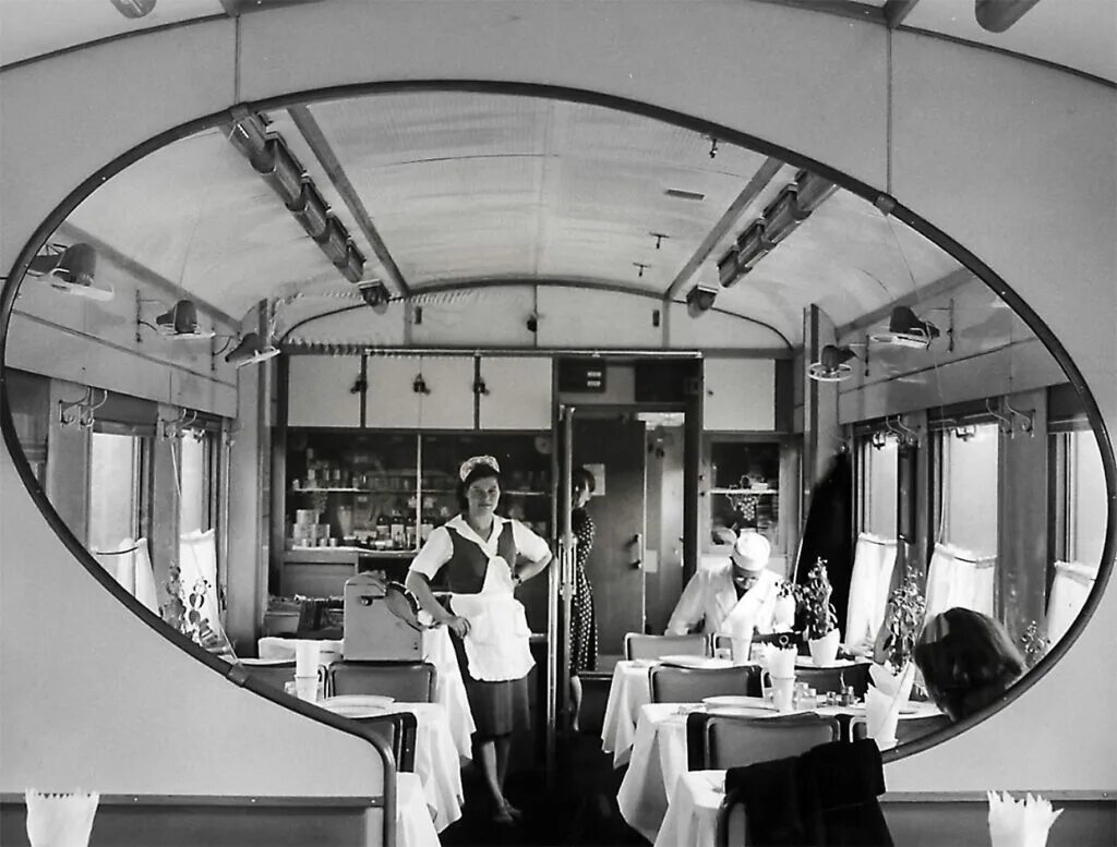 Dining car. Вагон-ресторан в поезде СССР. СССР вагон ресторан СССР. Вагон-ресторан Восточный экспресс 19 века. Вагон ресторан вагон ресторан.