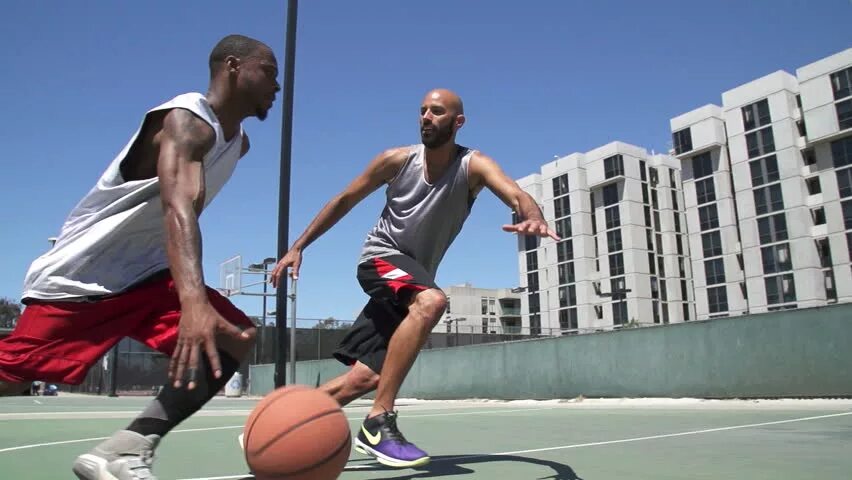 My friend plays basketball than me. Два баскетболиста. Adidas Streetball II. Basketball one on one. L'one баскетбол.