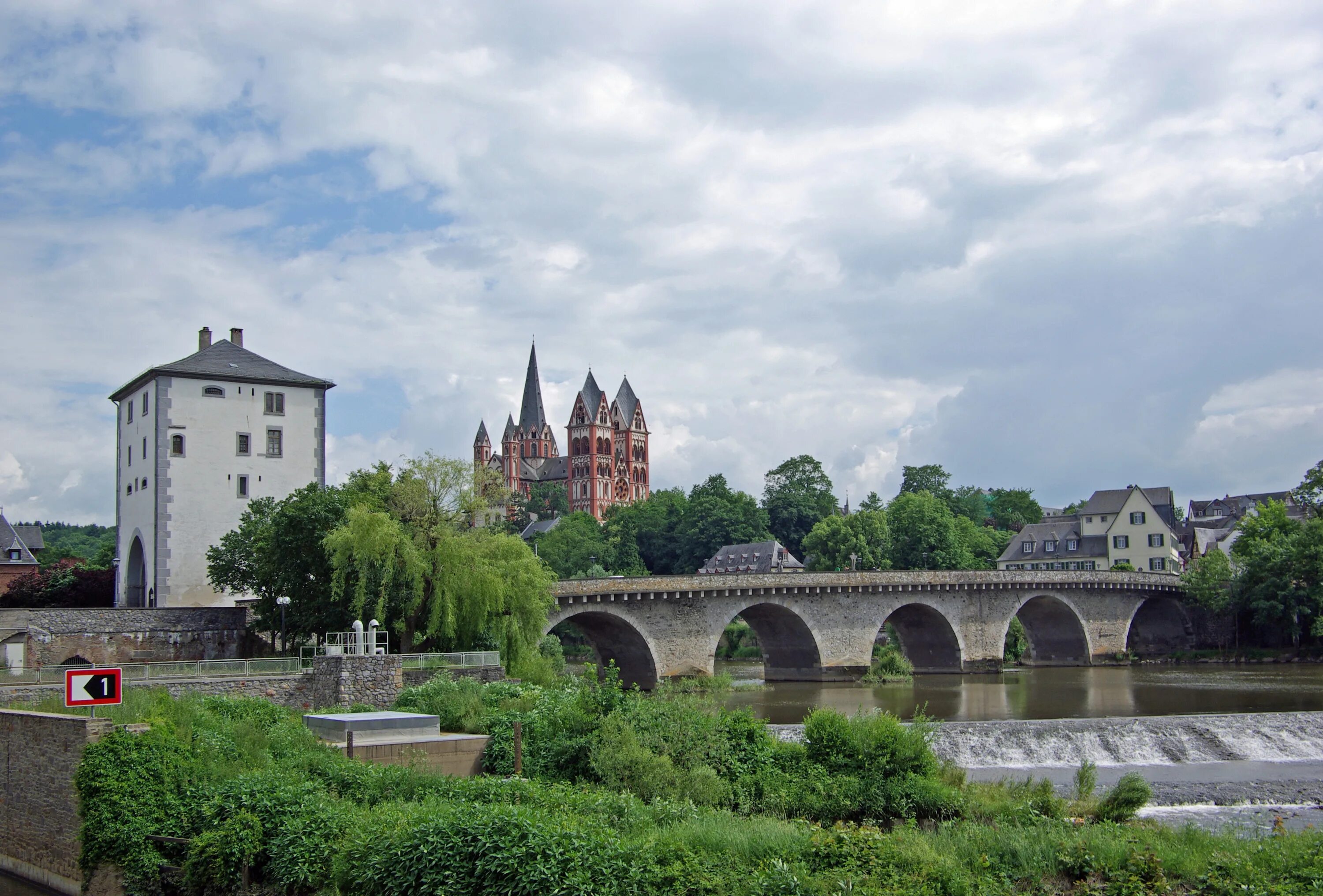 Лимбург-АН-дер-Лан. Лимбург на Лане Германия. Limburg an der Lahn Германия. Limburg Германия достопримечательности. Городку л