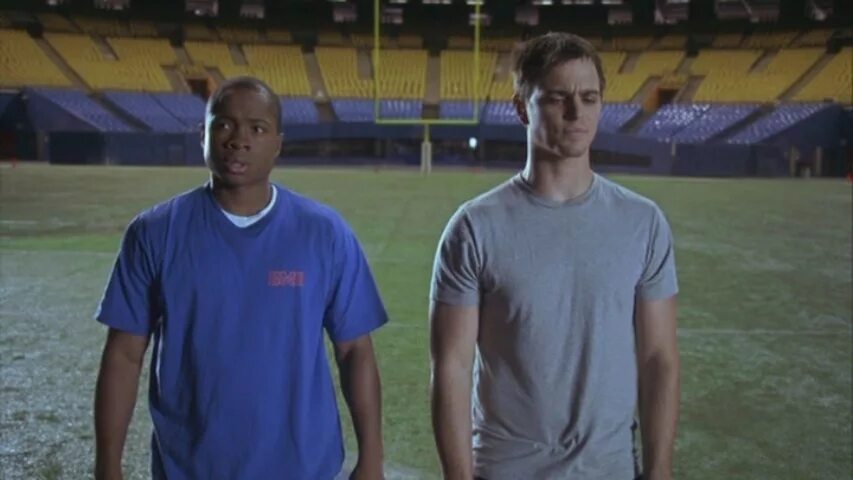 Блю маунтин кубик в кубе. Блю маунтин кубик в кубе. Блю маунтин кубик в кубе. Blue mountain state сериал. Штат блу маунтин 2 сезон.