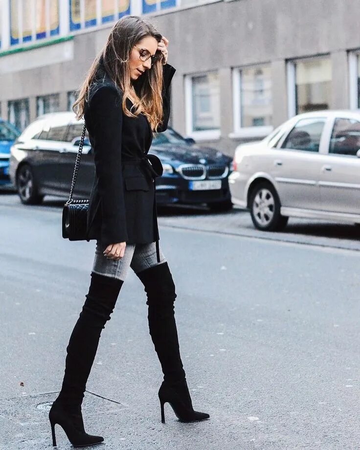 Boots am. Casadei overknee boots. черное платье и ботфорты. черное платье с ботфортами на каблуке. ботфорты на каблуке.
