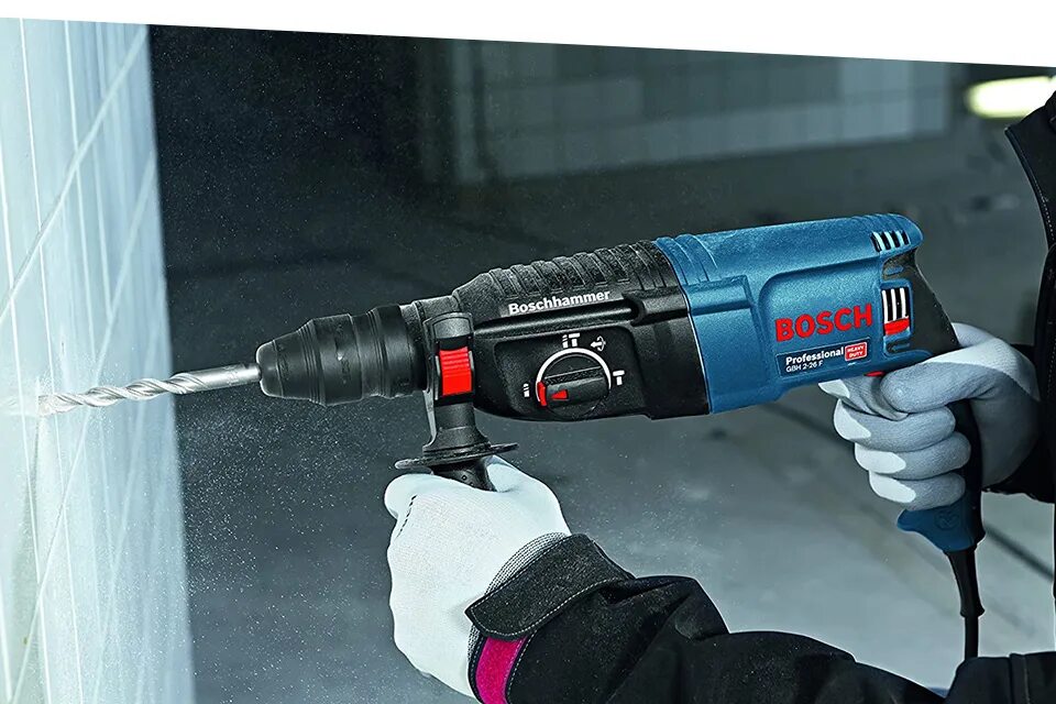 Как называется перфоратор. Перфоратор Bosch professional GBH. Bosch professional Rotary Hammer. Rotary Hammer перфоратор Bosch. Перфоратор Bosch GBH 240 F.