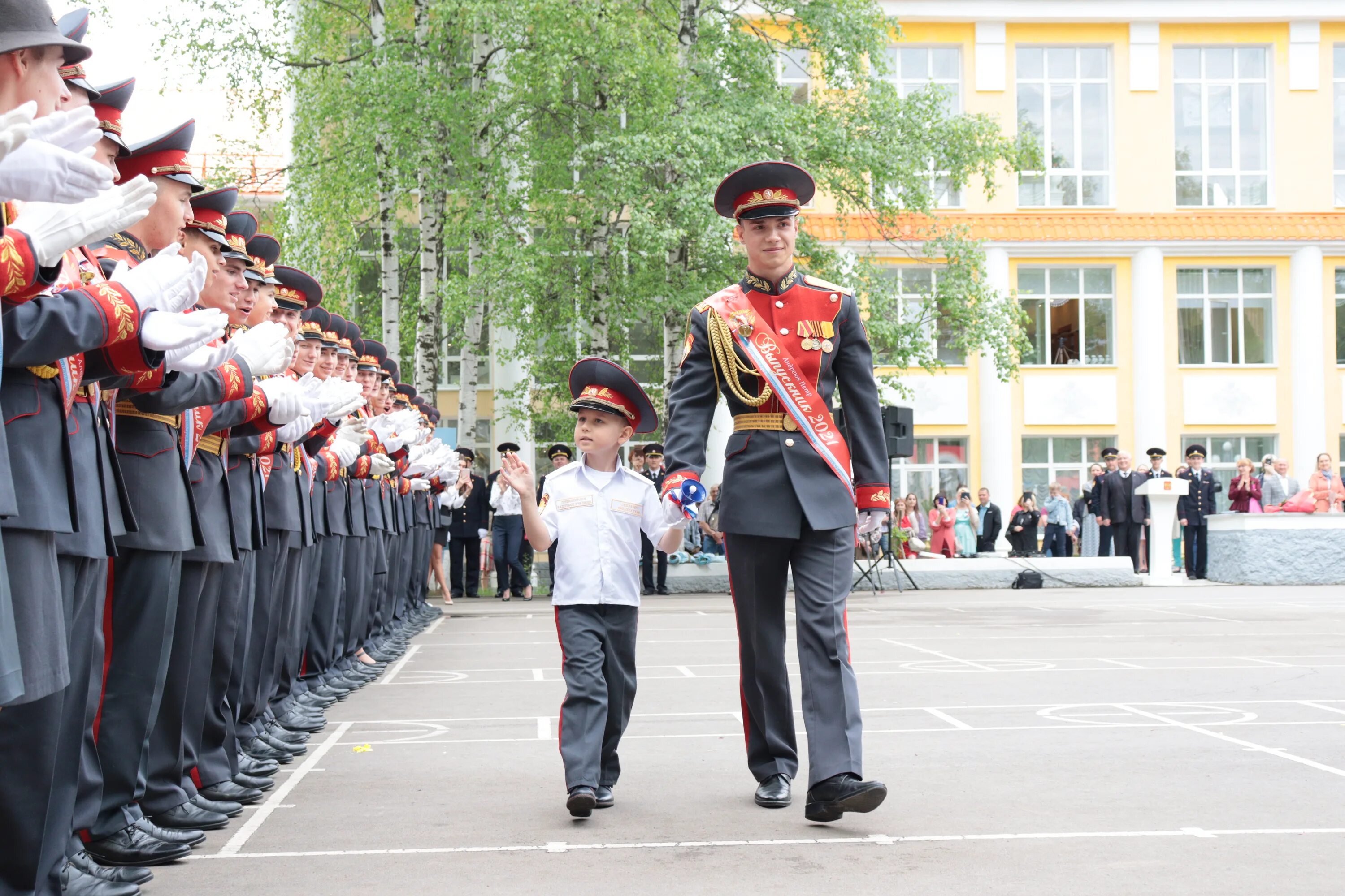 Пермское президентское кадетское. Пермское президентское кадетское училище. Пермский кадетский корпус Росгвардии. Пермский президентский кадетский корпус. Пермский кадетский корпус Суворова.