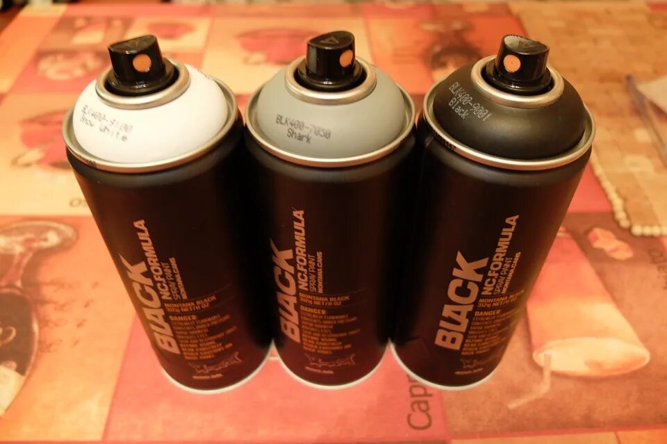 Montana 2. Аэрозольная краска montana black limited edition. Montana black blk400. Montana 2. Montana cans одежда.