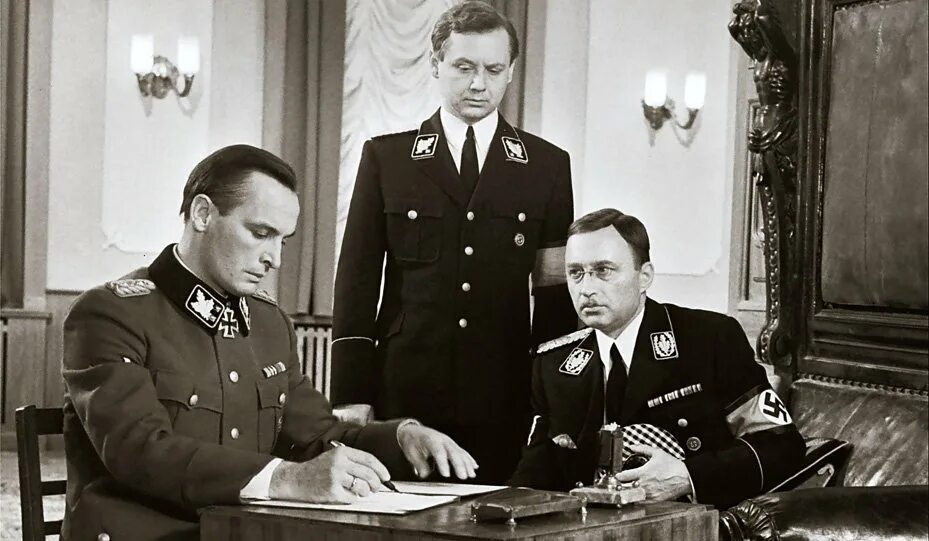 Кэтрин кинн 17 мгновений весны. Эпизоды 17 мгновений весны. 17 мгновений весны штирлиц и мюллер. Мюллер 17 мгновений весны актер. Генерал вольф 17 мгновений весны.