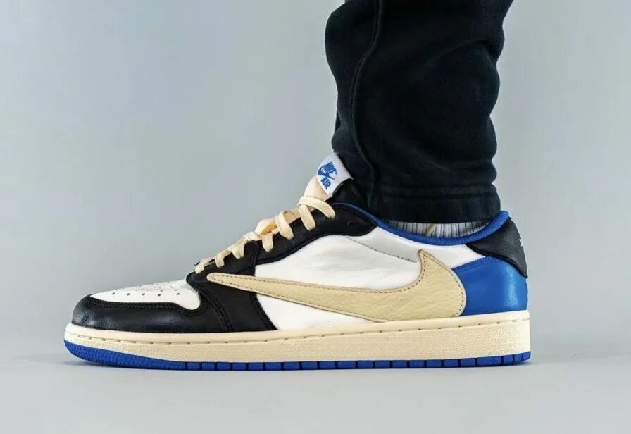 Nike Jordan 1 Low Travis Scott. Nike Air Jordan Low Travis Scott. Найк Трэвис Скотт Low Blue. Nike Air Jordan 1 Retro Low Travis Scott. Кроссовки air jordan 1 low travis scott