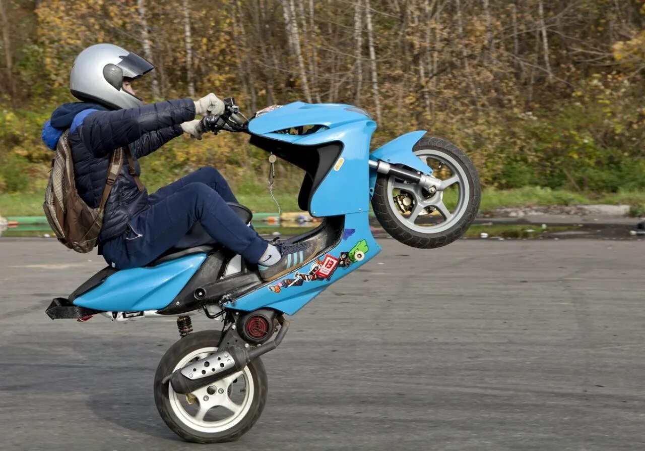 Хонда дио 27 стант. Yamaha Aerox стант. Ямаха БВС 50 стант. Хонда дио под стант.