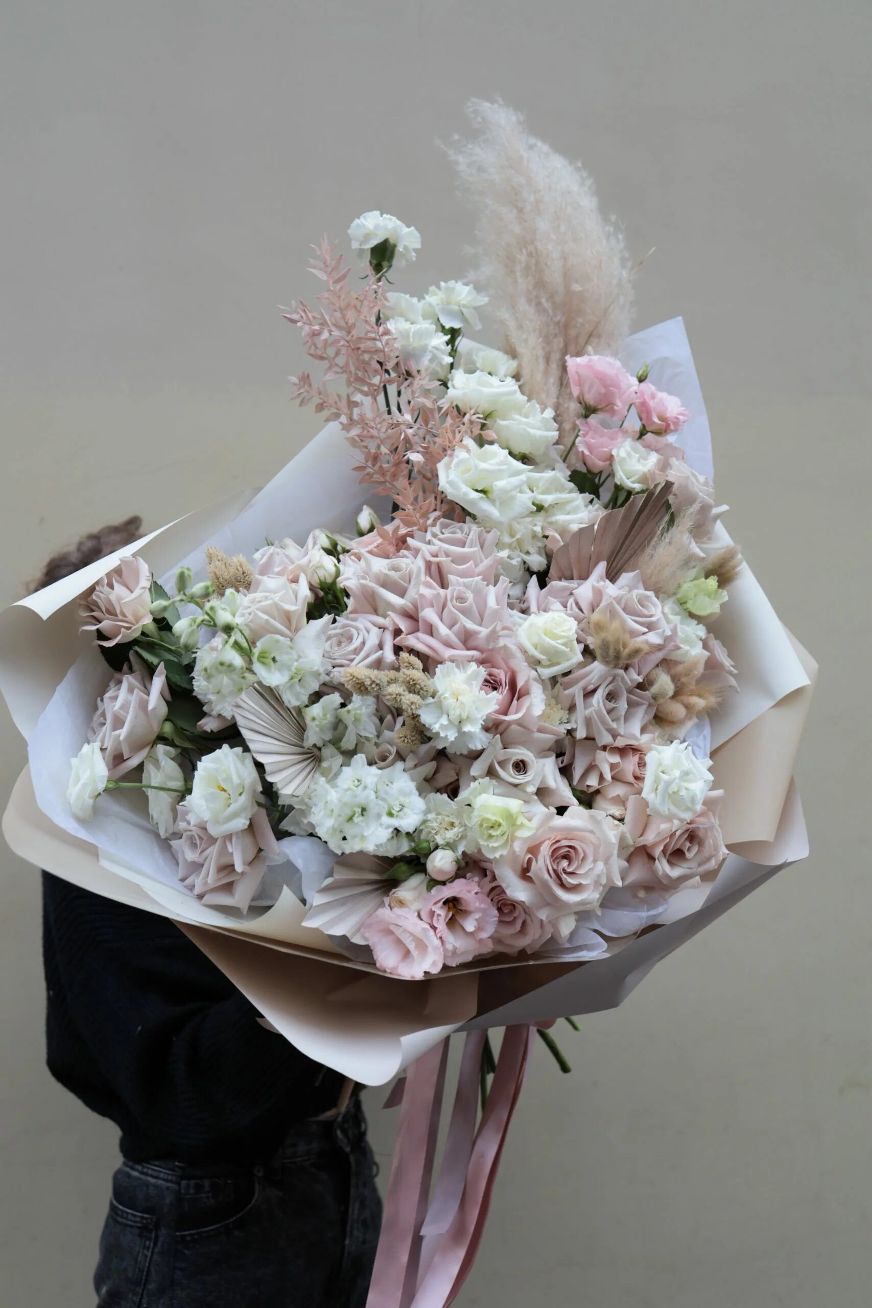 Шикарные букеты в ведерках. Авторские стильные букеты санкт-петербург. Ботаник букет #425. Спб пер гривцова 11. Ботаника лаб.