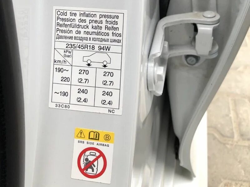 Давление в шинах camry. Табличка давления в шинах тойота камри 40. табличка давления шин на toyota kluger 2003 года. давление в колесах тойота камри 40. давление в шинах тойота камри.