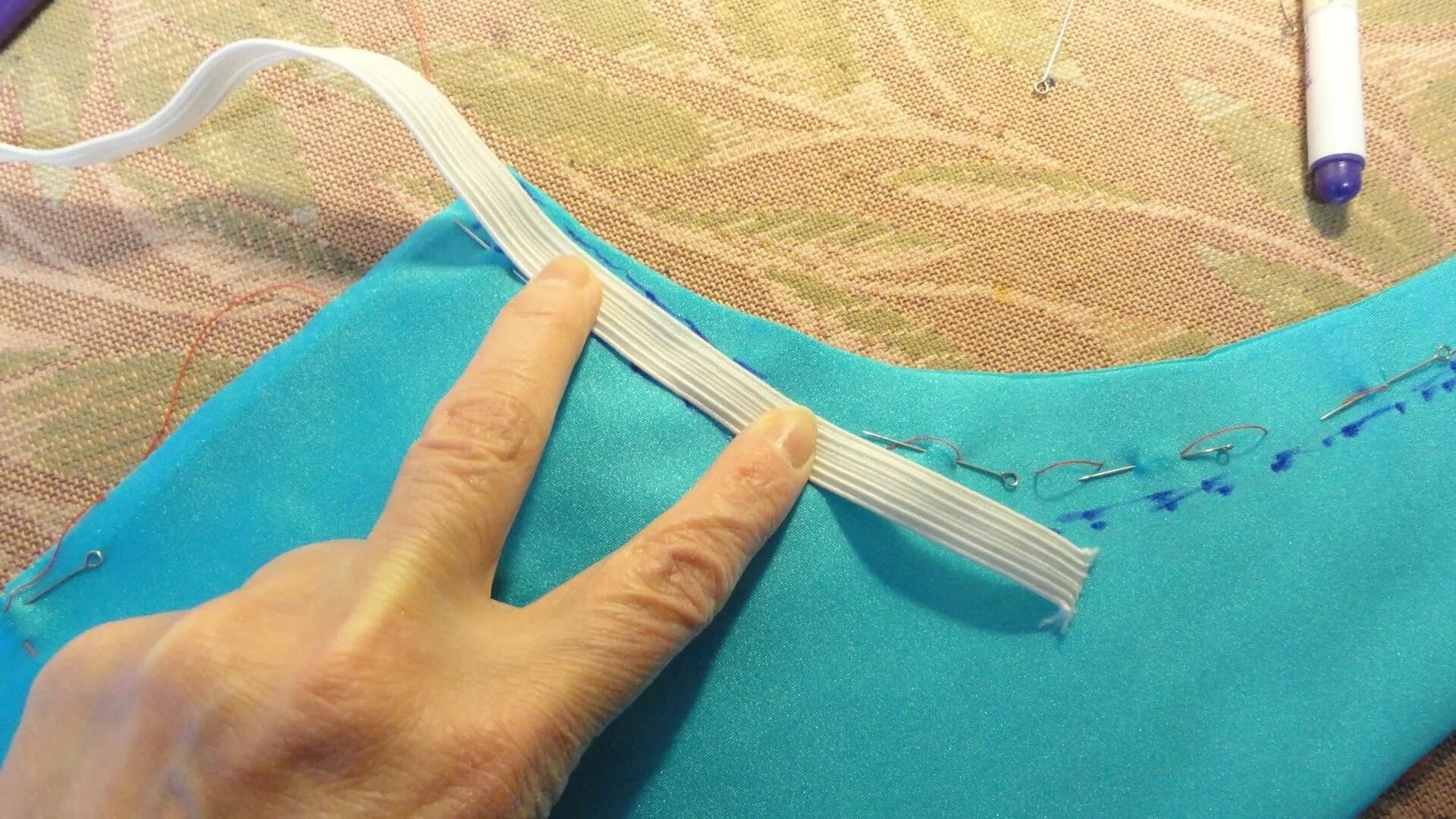 Армейская резинка для штанов. Вставила резинку. Резинка для штанов. Резинка для капюшона. Регулируемая резинка для штанов.