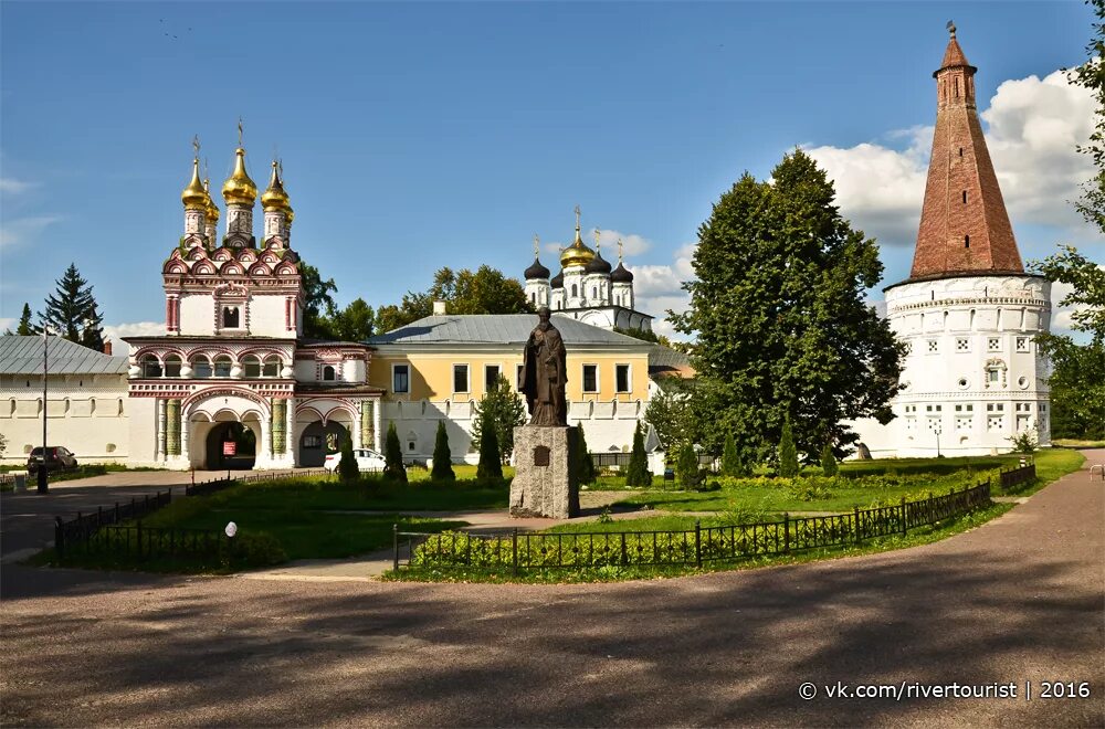 иосифо-волоколамский монастырь. иосифо волоцкий монастырь иосифо волоцкий. свято-успенский иосифо-волоцкий мужской монастырь. монастырь иосифа волоцкого. волоцкий монастырь волоколамский район.