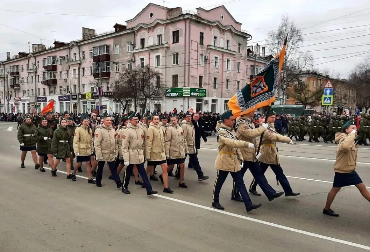 1 май хабаровск. Парад Победы 2022 Хабаровск. С днем Победы. Парад Победы в Хабаровске 2018. Парад 9 мая Хабаровск.