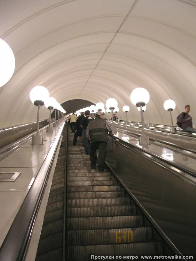 парк победы арбатско. станция парк победы арбатско-покровской линии. парк победы (станция метро, москва). станция парк победы солнцевской линии. парк победы арбатско.