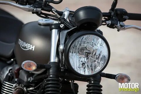 Twin 900