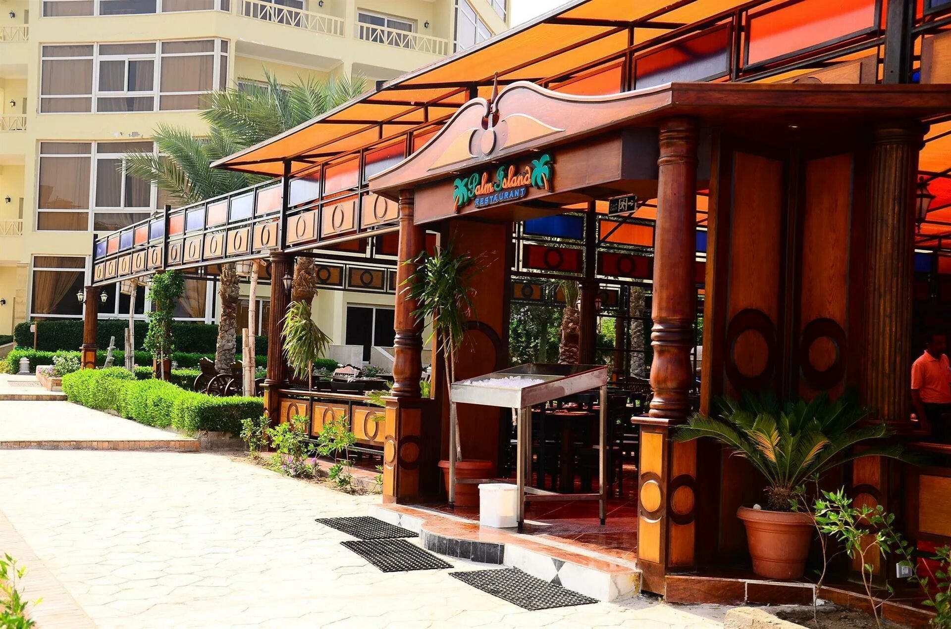 Royal hotel spa 5 египет хургада. Египет отель амс роял хургада 5. Amc azur grand resort) 5*. Амс рояль 5 хургада. Отель: *amc royal hotel 5**.