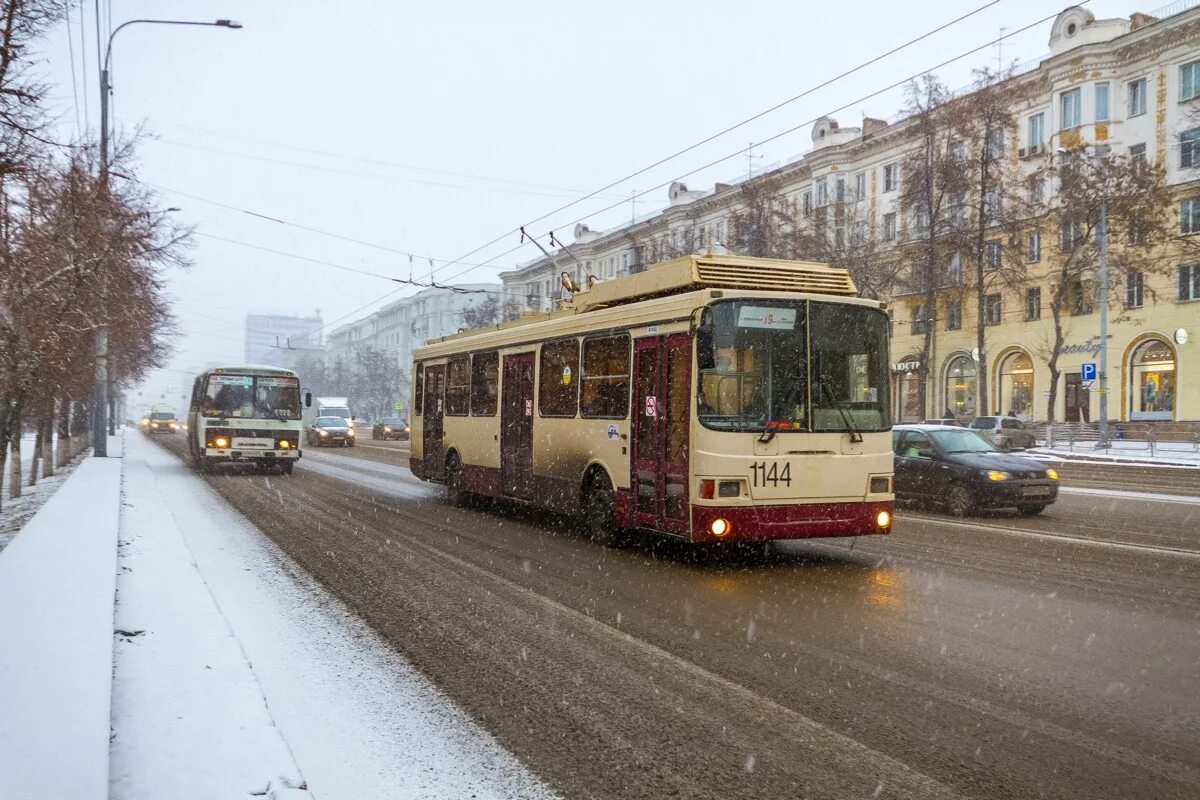 Общественный транспорт челябинска в реальном времени. Челябинский троллейбус. Транспорт Челябинск. Транспорт Челябинск троллейбус новый. Новые троллейбусы в Челябинске.