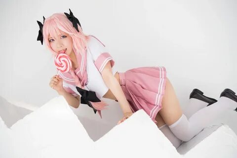 Fate/Grand Order Astolfo Cosplay Busts Out The Fangs.