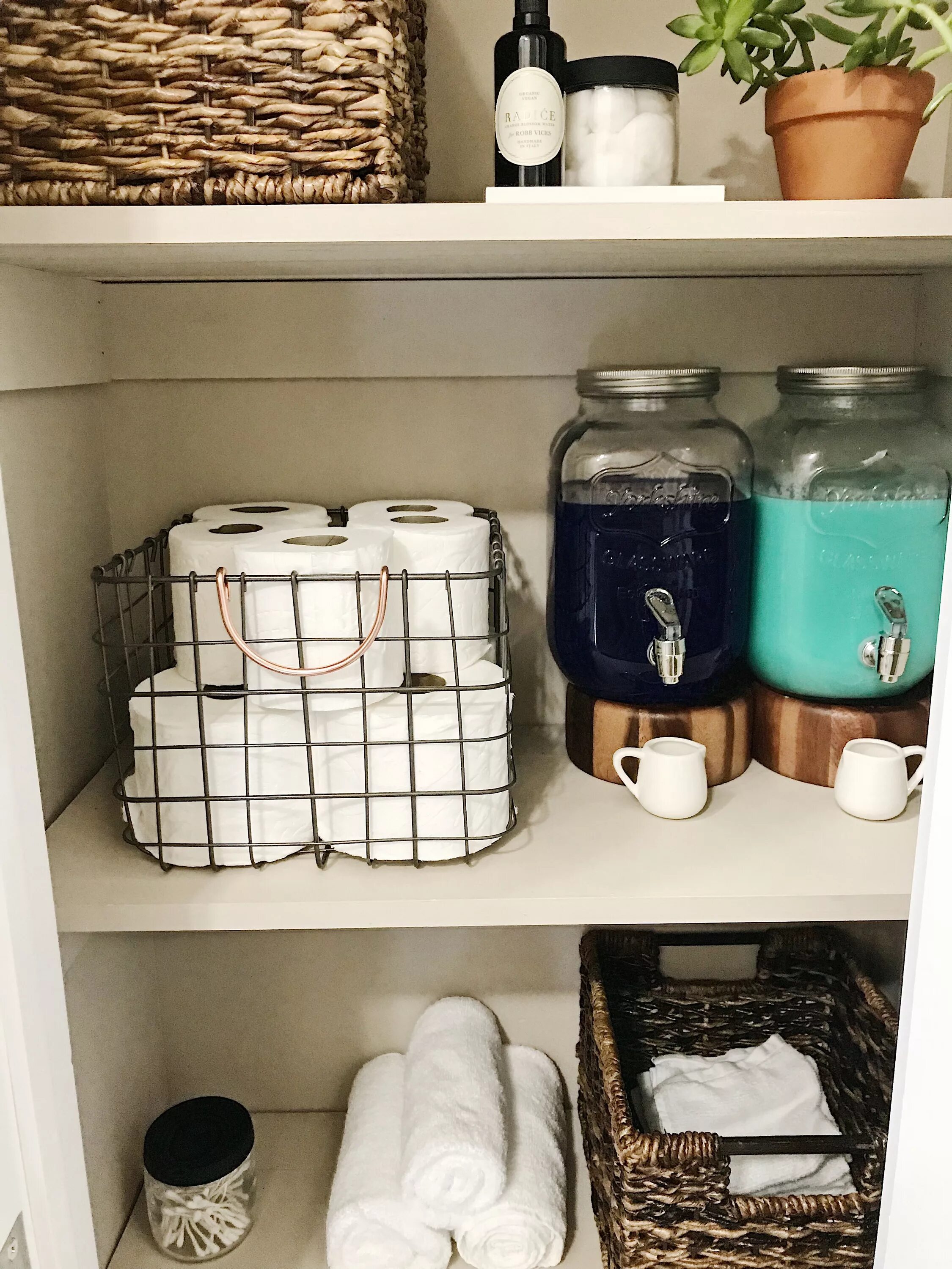 Организация хранения вещей на кухне. Органайзер для хранения вещей. Idea хранение. Места для хранения вещей. Полезные вещи для кухни.