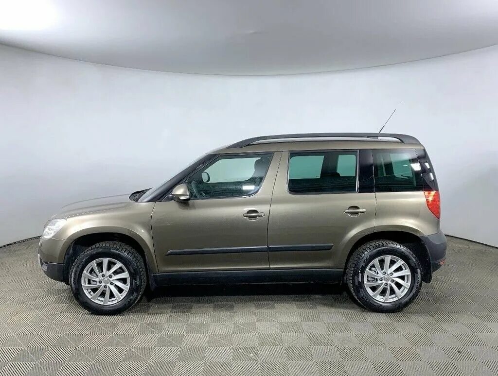 Шкода йети 2012 год. Skoda Yeti 2012. Шкода етти серая 2012. Skoda Yeti, 2012 год. Шкода Йети 1.2 2012.