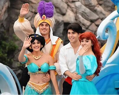 YouTube екі және бір xxx