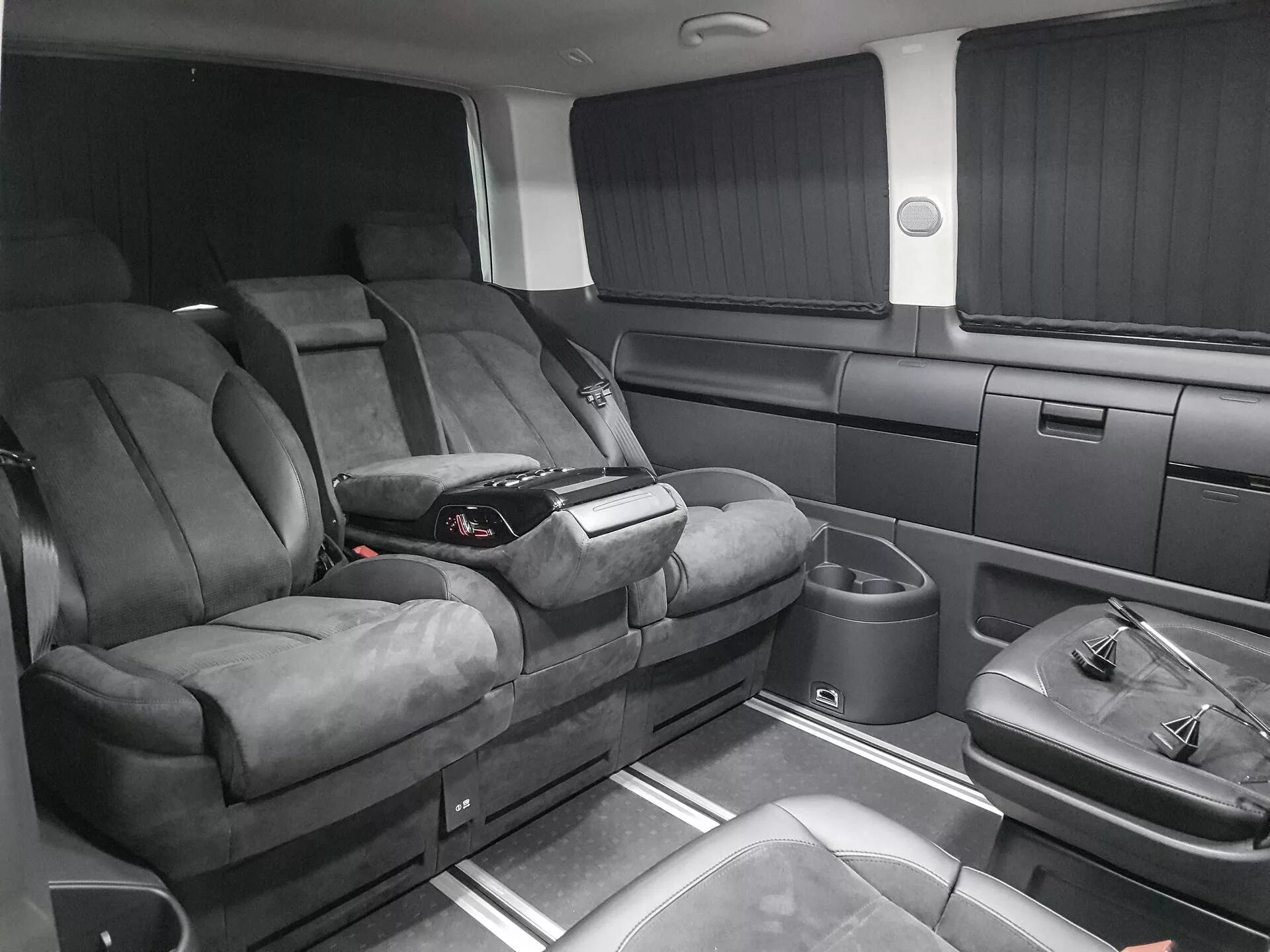 Фольксваген каравелла 6. Мультивен т6. Vw caravelle t6 салон. Салон т6. Фольксваген мультивен 2022т6.
