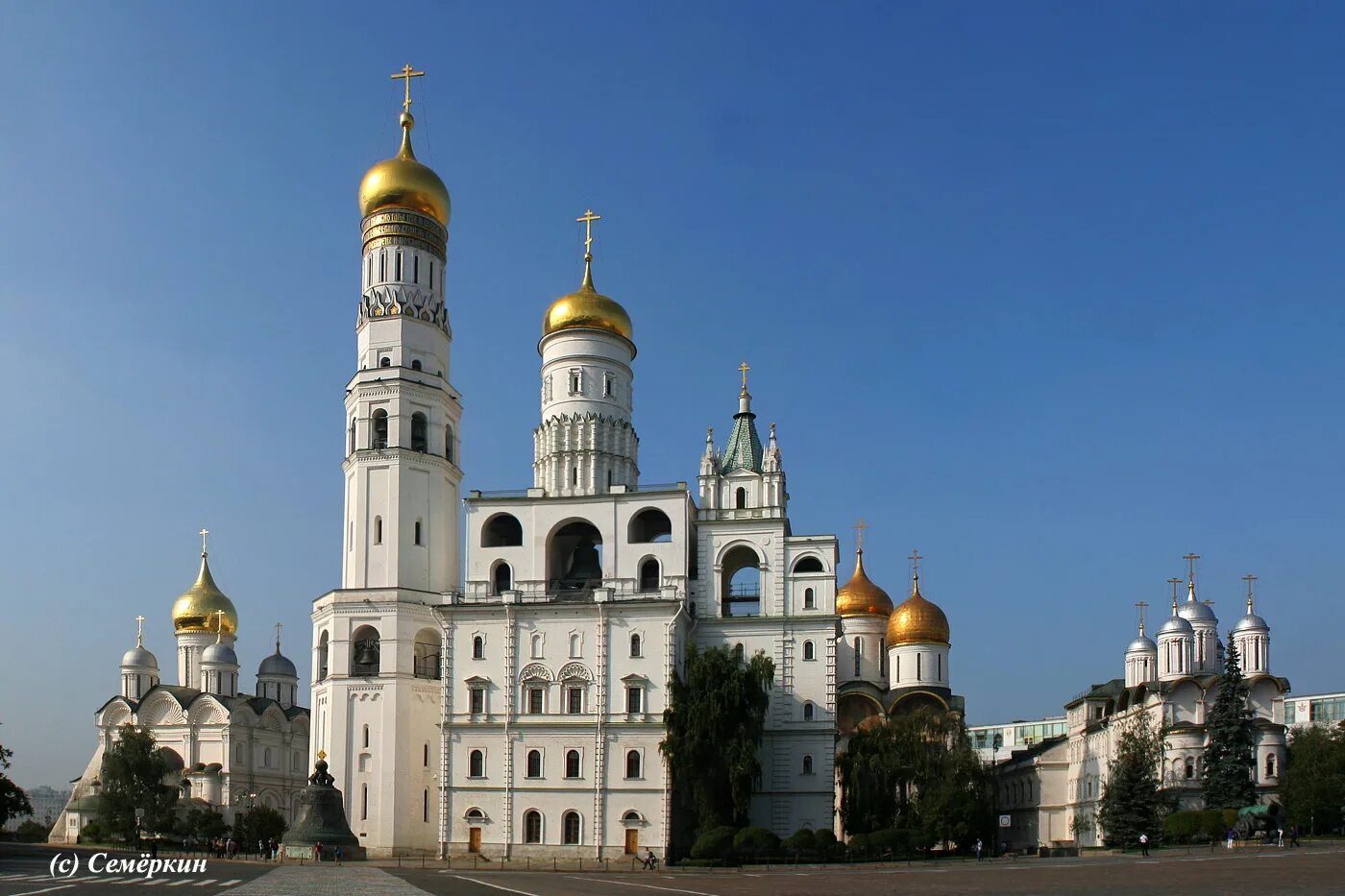 колокольня ивана великого московского кремля. колокольня ивана великого в кремле. храм-колокольня иоанна лествичника в московском кремле. колокольня ивана великого, москва, кремль. колокольня ивана великого 1508.