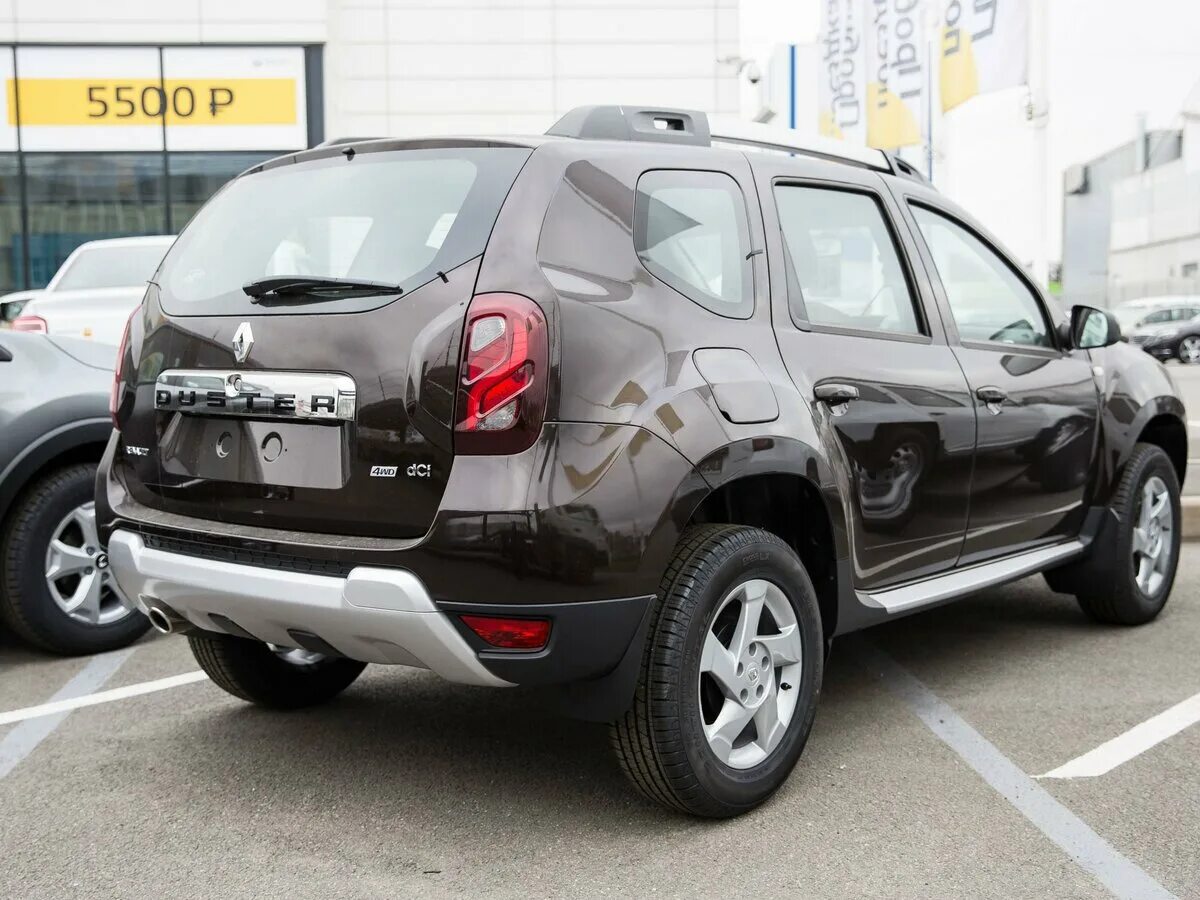 Renault duster back. Dacia duster 1 поколение рестайлинг. Renault duster i рестайлинг. Рено дастер 2015 черный. Reno duster рестайлинг.