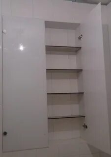 Встраиваемый шкаф в нишу в ванной