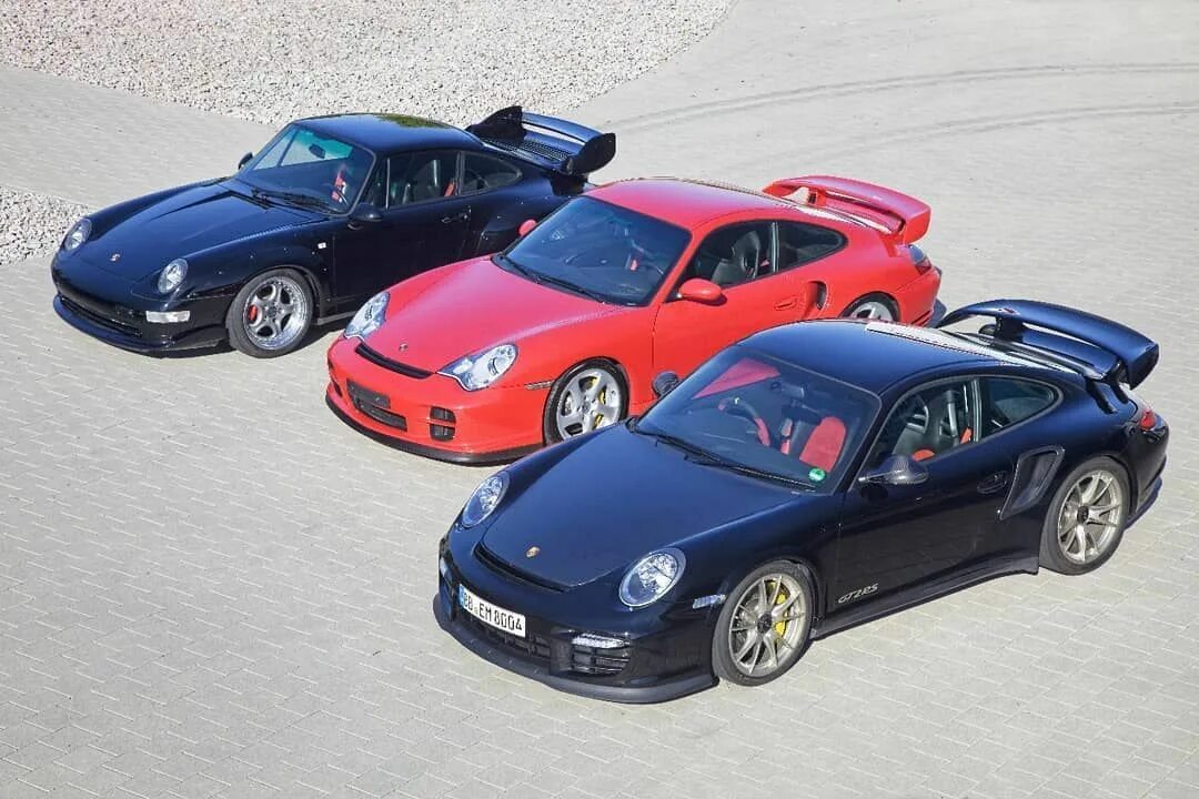 Кузова порше 911 по годам. Porsche 911 all generations. Порше 911 поколения. Эволюция порше 911. Порше 911 поколения кузовов.