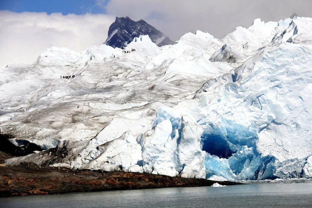 Горный ледник это. Ледники Чили. Горные ледники России. Patagonia Ice cap Trek. Ледники в горах.