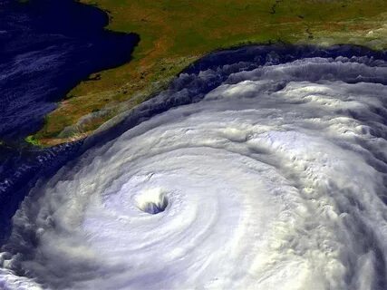Вблизи какого острова возникают циклоны