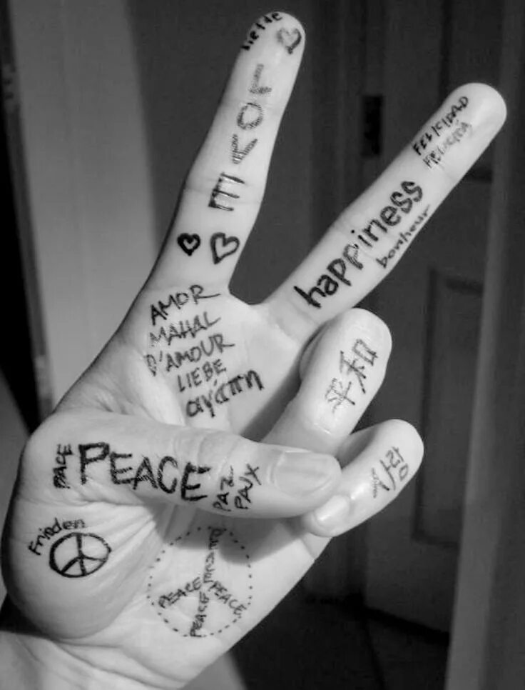 Peace starts with you. World peace перевод. Перевести peace. Джон леннон peace. Lennon peace.