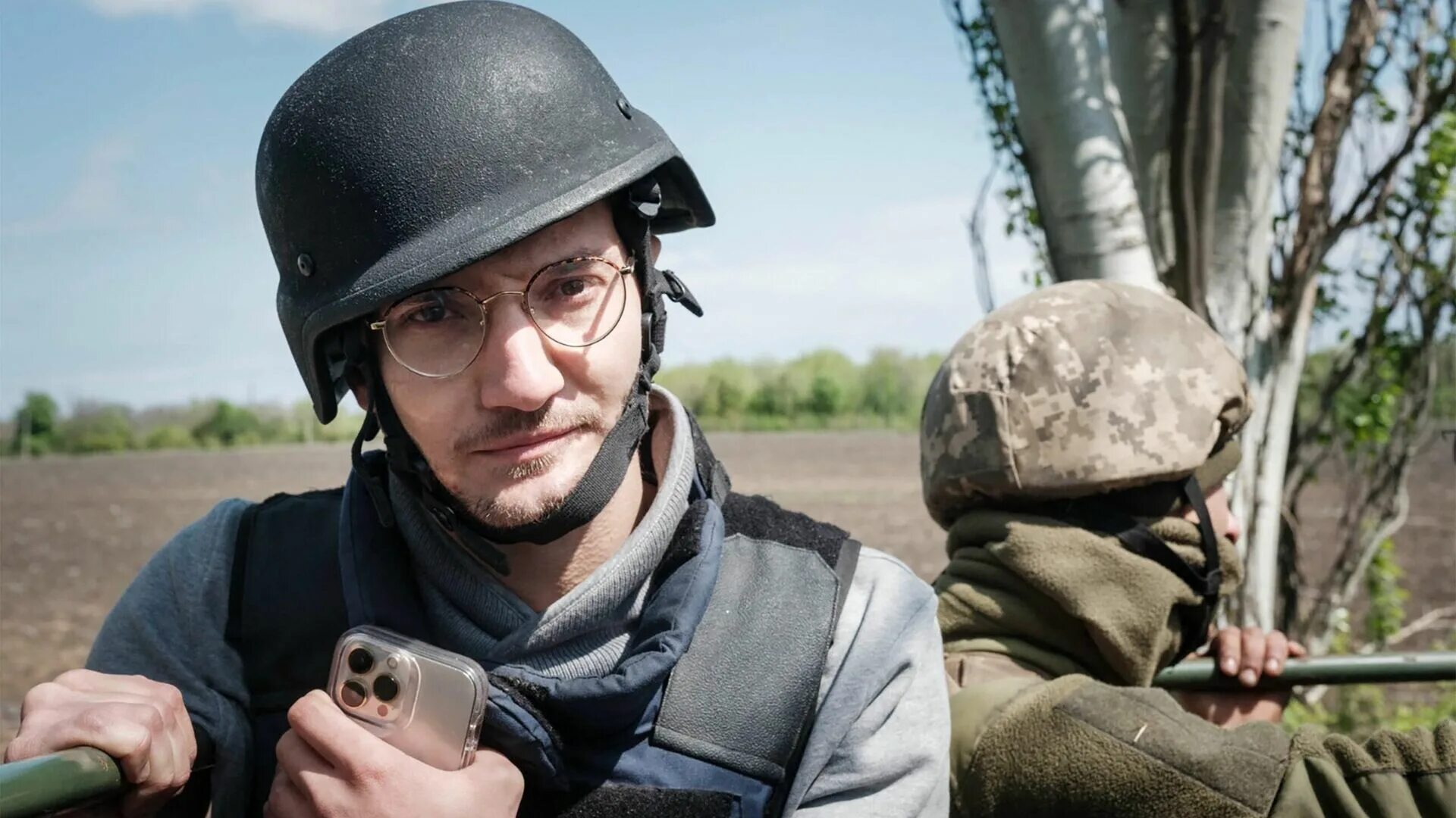 Журналист 255. Журналист эстетика. Журналист 255. Журналист 255. Известные украинские журналисты.