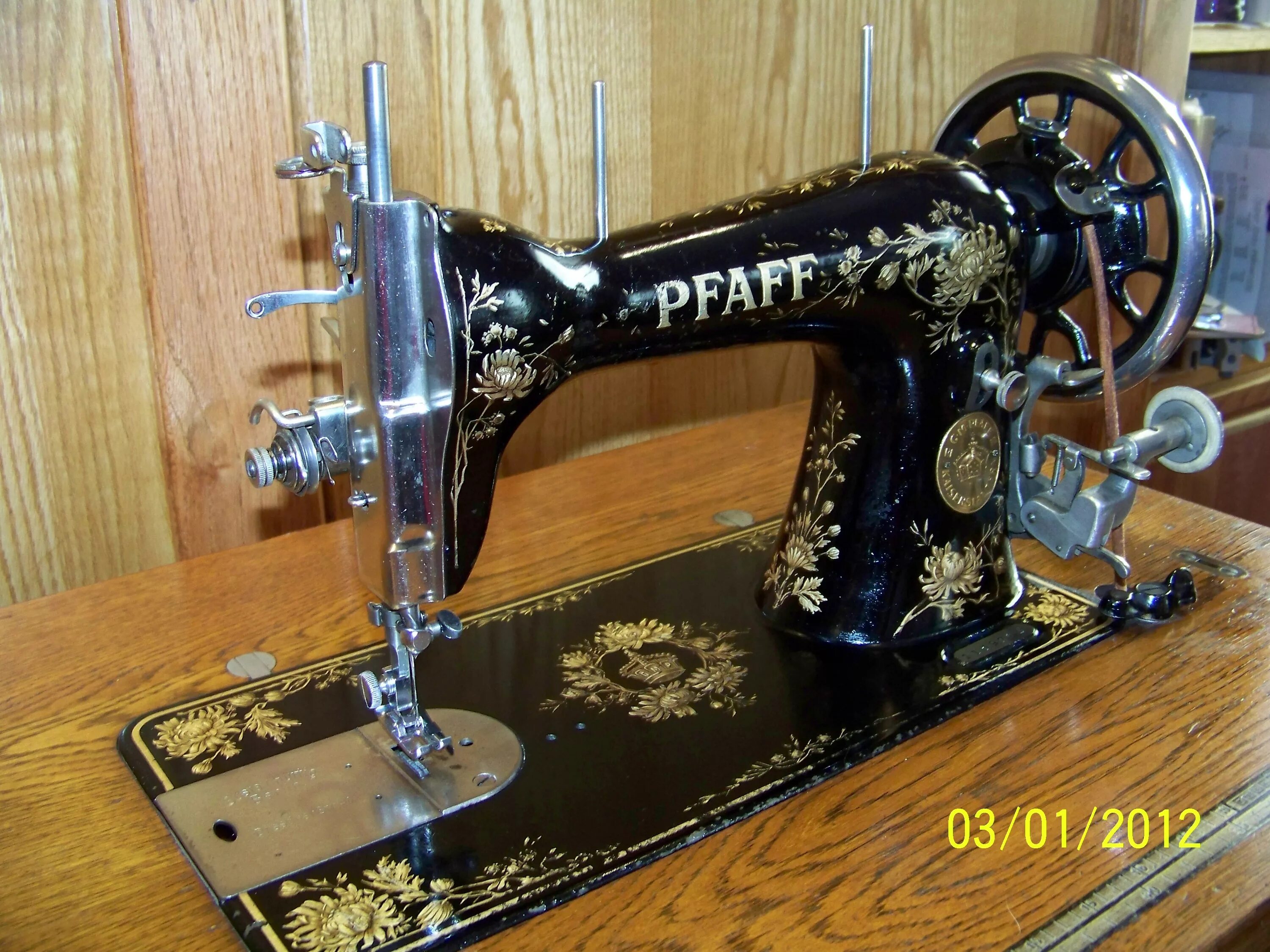 Пфафф 31 Швейные машинки 1933 г. Швейная машина Pfaff 1910. Швейная машина Pfaff 130. Швейная машина Pfaff 31. Авито старые швейные машинки