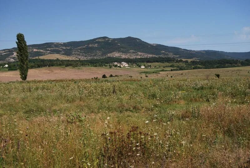 На неделю на в старом крыму. Старый Крым. Старый Крым поселок в Крыму. Гора Агармыш в Крыму. Старый Крым фото.