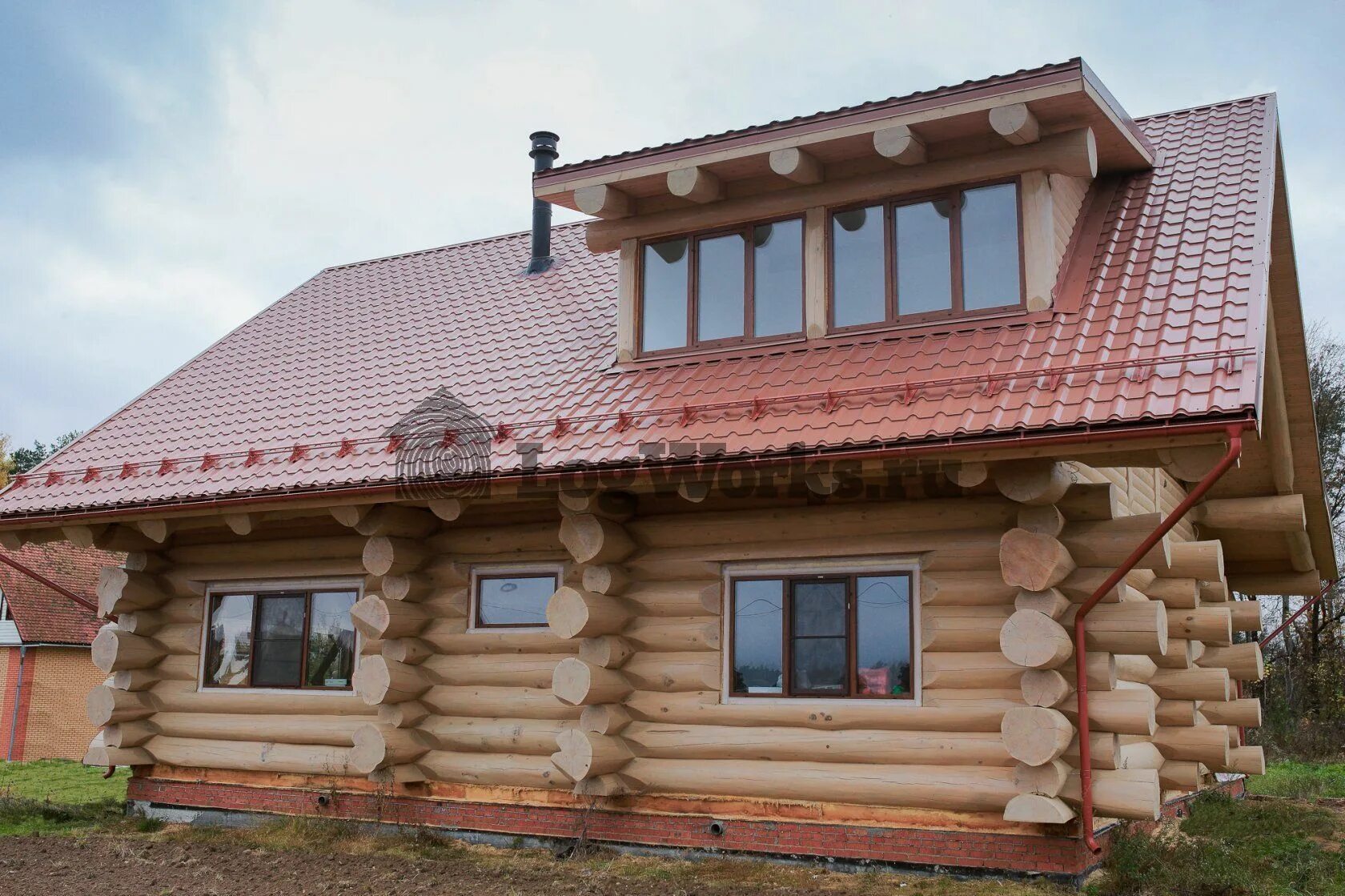 Построить дом в новгородской области. Рубленный дом. Дом из бревна. Дом из бревна ручной рубки. Дом из калиброванного бревна.