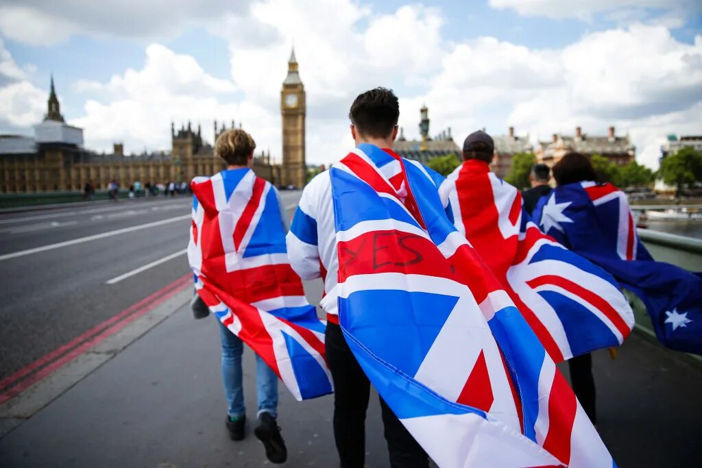 Флаг Великобритании. Великобритания люди. Флаг Лондона фото. Британцы люди. Leaving uk