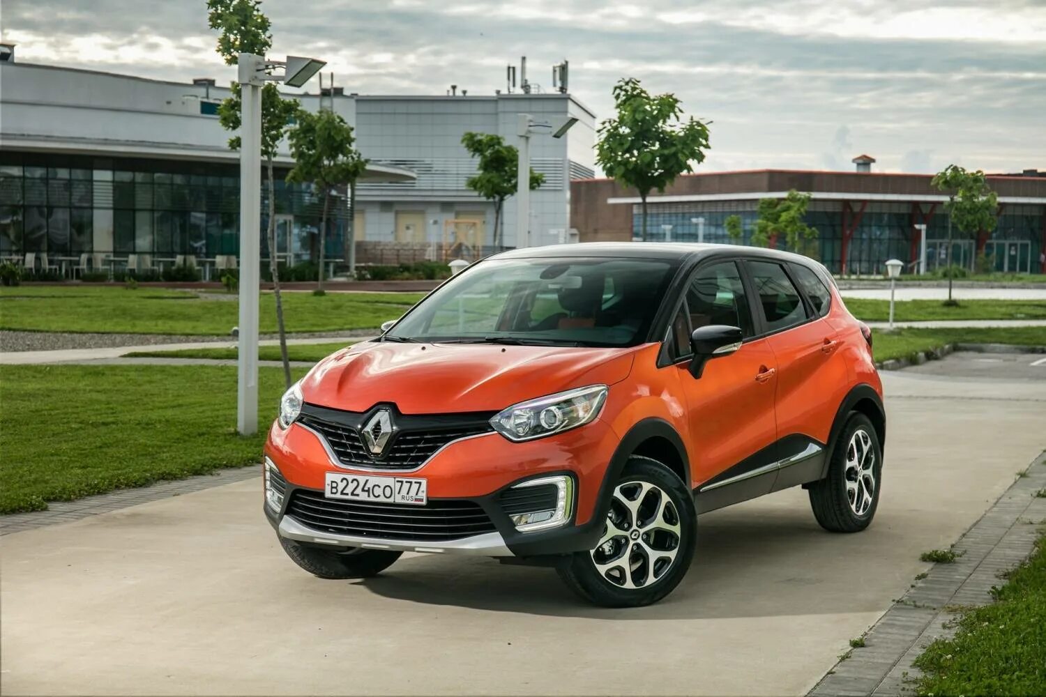 Стоимость renault. Кроссовер Рено Каптур. Рено картуз. Рено Ренаулт Каптур. Renault Captur 2022.