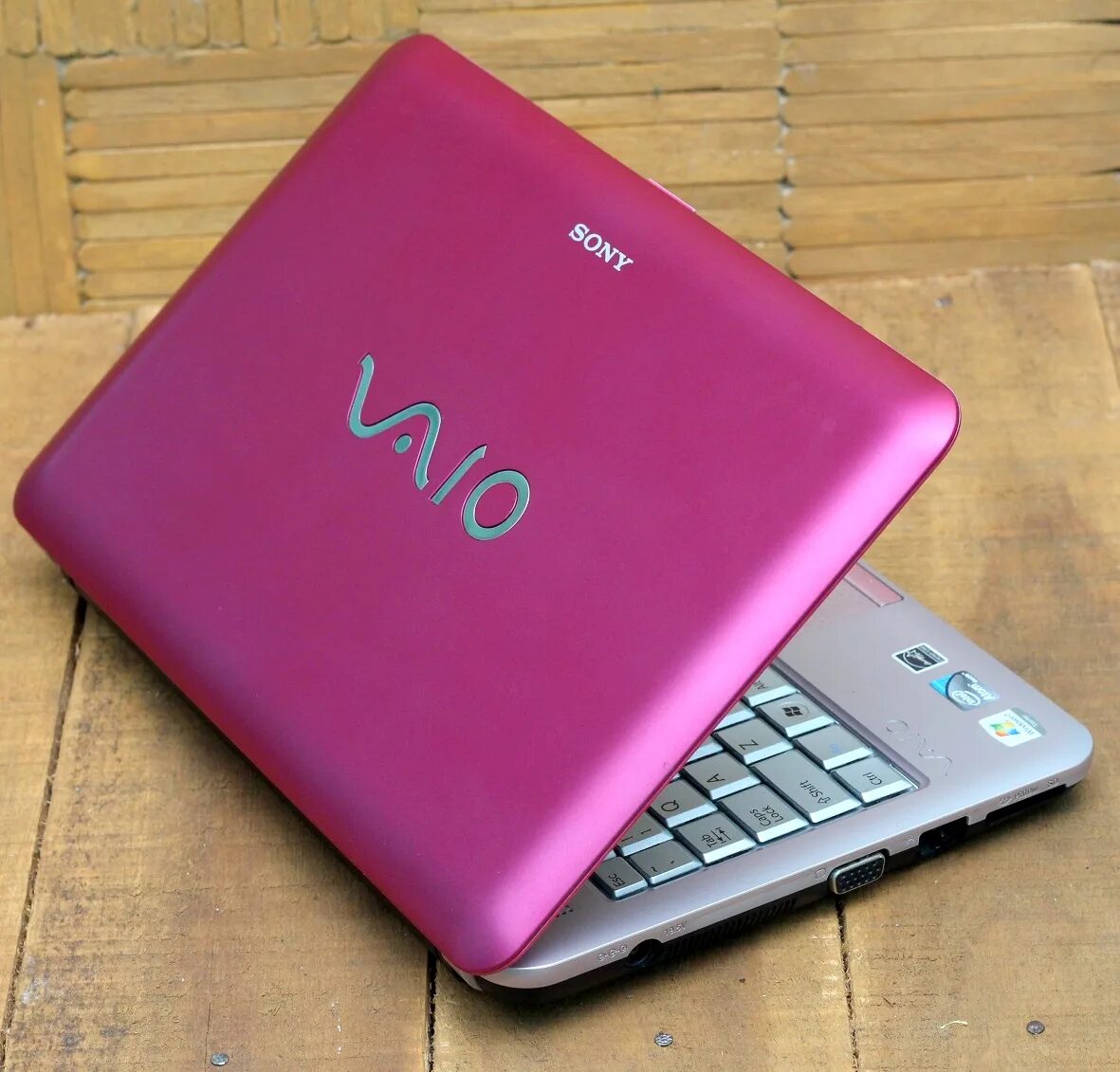 Нетбук сони. Нетбук сони вайо. sony vaio нетбук 2009. мини-нетбук sony vaio 2025. netbook vaio s30.