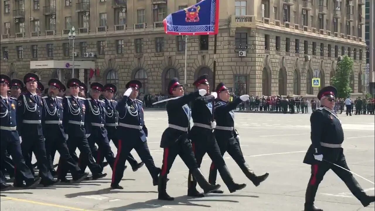 Парад 9 мая волгоград. Парад Победы 2021 в Волгограде. Казаки на параде Победы 2021. Донские казаки на параде Победы 2021.